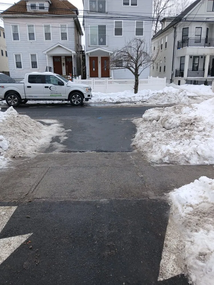 Affordable lawn mowing service in Newark, NJ by Triple AAA Snowplowing