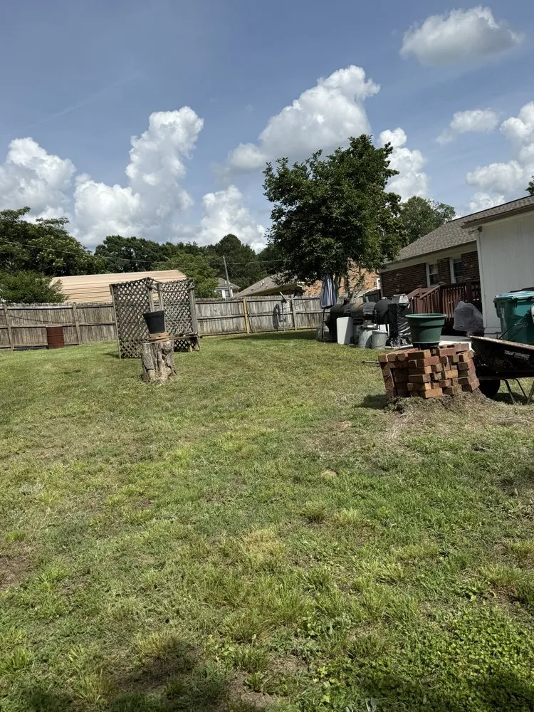 Reliable yard maintenance in Richmond, VA - Triple Aces Lawn Care