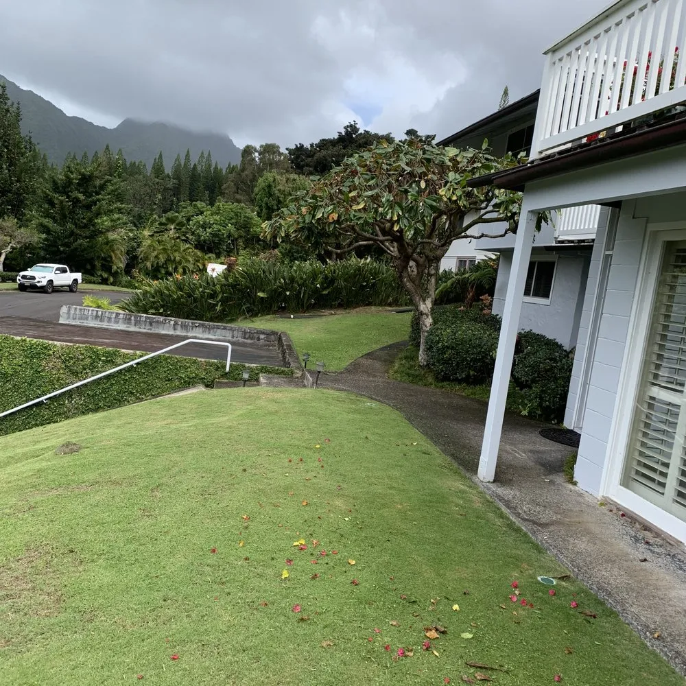 Top-rated lawn care service experts serving Honolulu, HI - Triple