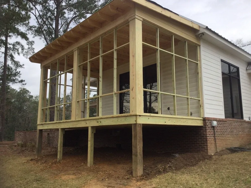 Top-rated yard cleanup service for beautiful yards in Hattiesburg, MS by Triple B Lawncare