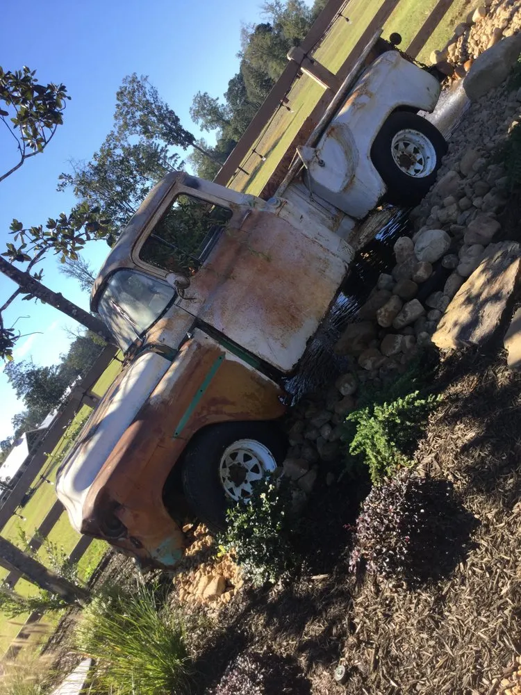 Trusted lawn care service experts serving Hattiesburg, MS - Triple B Lawncare