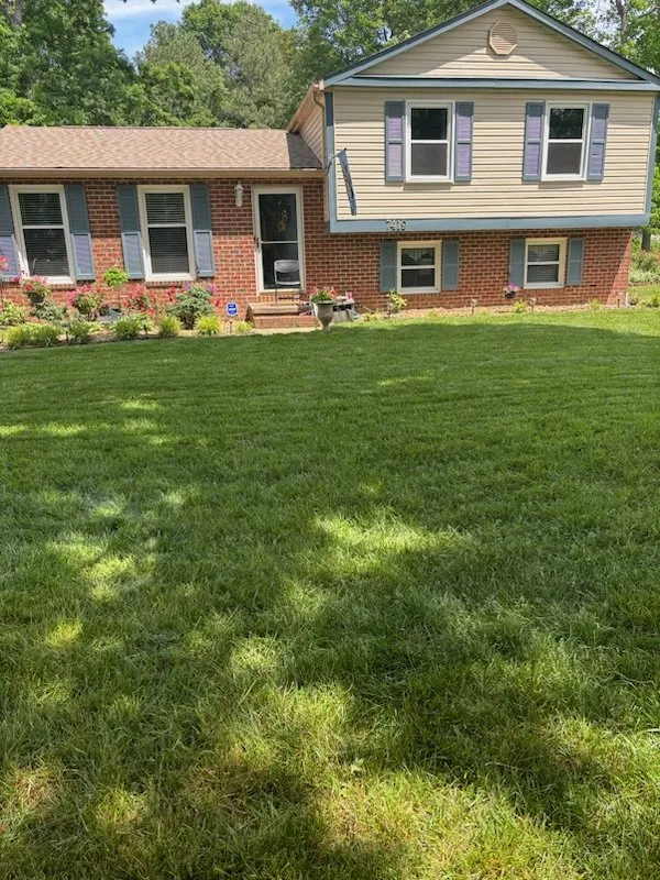 Top-rated lawn care service in Richmond, VA - Triple C Lawn Care Specialist