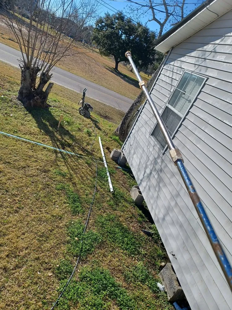 Top-rated yard cleanup service in Ocean Springs, MS - Triple C's Lawn Care Services