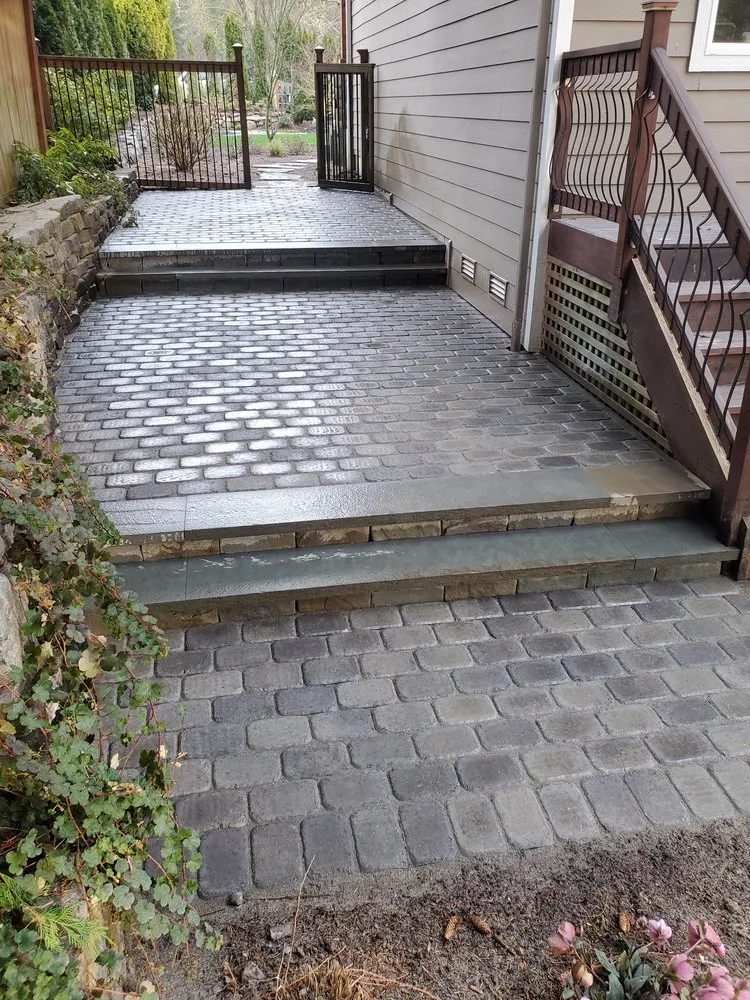 Reliable landscaping services for homes in Kent, WA by Triple D Landscaping