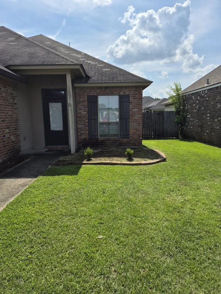 Expert outdoor landscaping for year-round maintenance in Prairieville, LA by Triple D's Lawncare and Maintenance