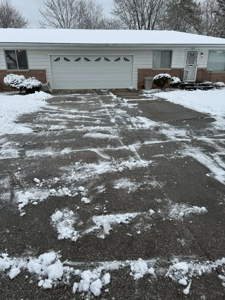 Top-rated residential landscaping for year-round maintenance across Saginaw, MI - Triple D’s PowerWash & Landscaping