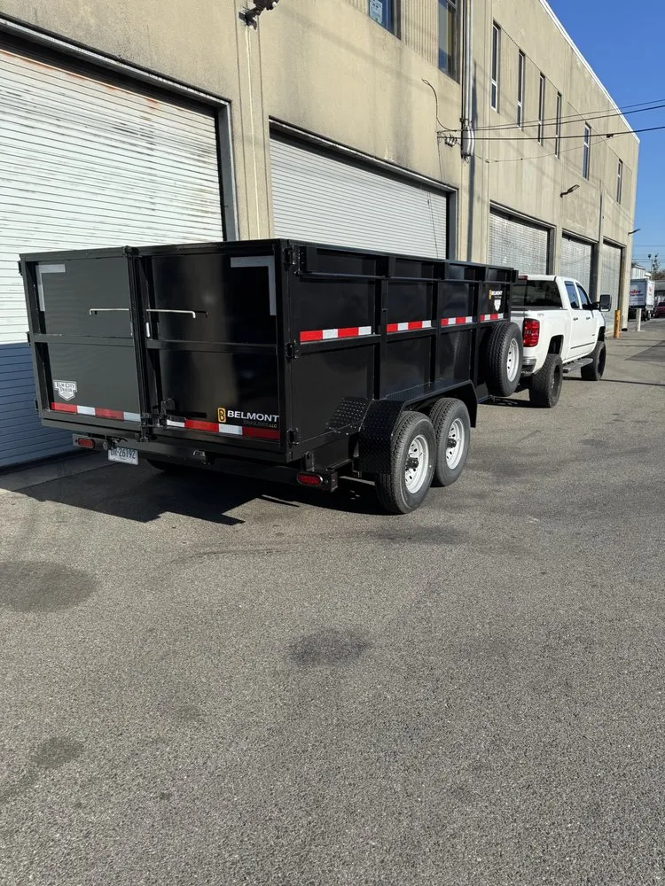 Top-rated lawn mowing service experts serving Stratford, CT - Triple E Property Management