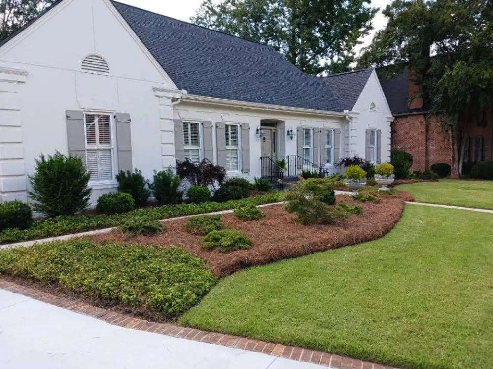 Top-rated garden landscaping in Manchester, GA by Triple J Lawn Services