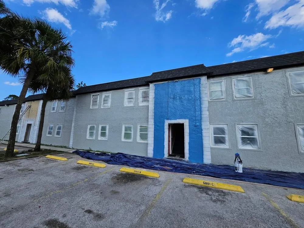 Custom yard maintenance in Edgewood, FL - Triple J Multi Services