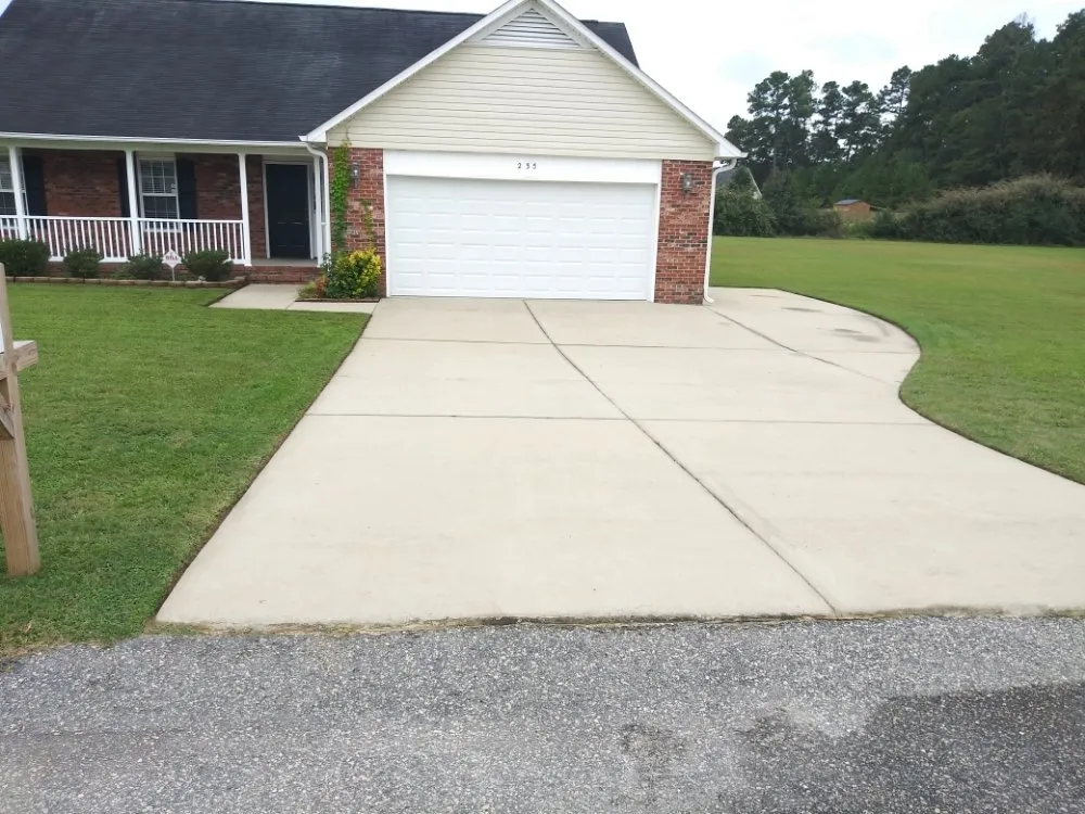Affordable yard maintenance near you in Raeford, NC by Triple Js' Lawn Maintenance