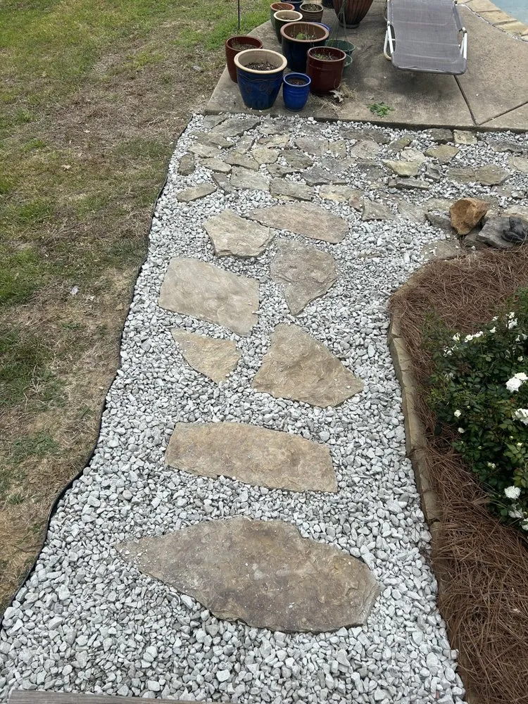 Top-rated garden landscaping in Pearl, MS - Triple R Land & Transportation