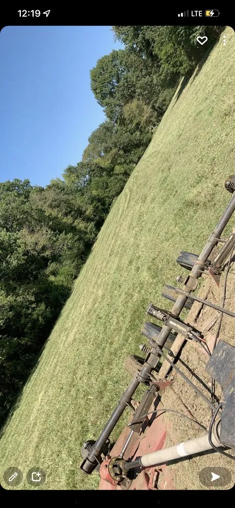 Top-rated landscape design with custom design in Fayetteville, TN by Triple s Landmangnent