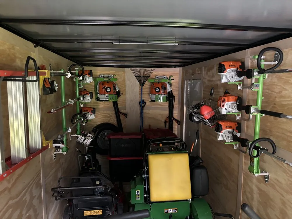 Professional garden landscaping near you in Casselberry, FL by Triple T’s Lawn Service