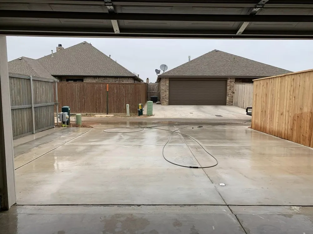 Reliable yard cleanup service for beautiful yards across Lubbock, TX - TripleCrown Services LBK