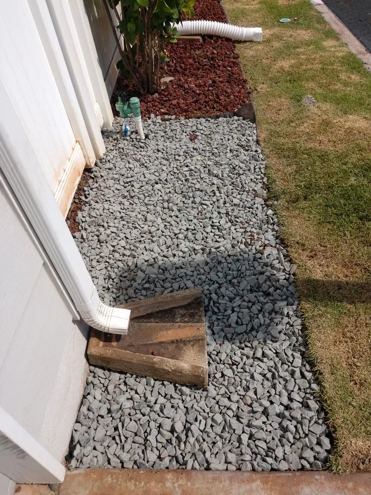 Custom yard maintenance experts serving Ewa Beach, HI - Triplejs Yard Landscaping Maintenance Service