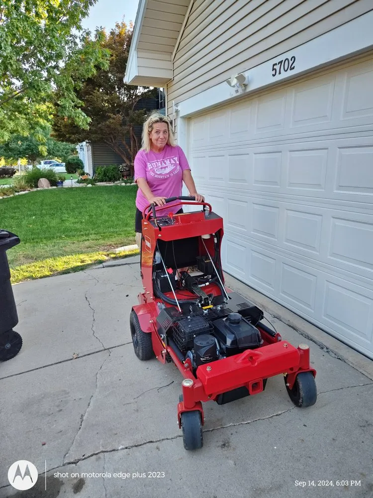 Reliable yard maintenance experts serving Omaha, NE - Tripp and Crystal's Lawn Care