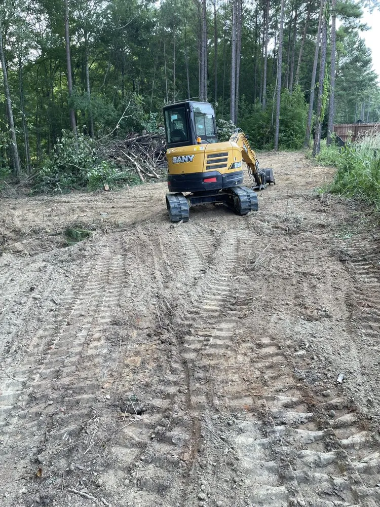 Trusted lawn mowing service experts serving Phenix City, AL - Tripsansky’s Tree Removal and Landscape