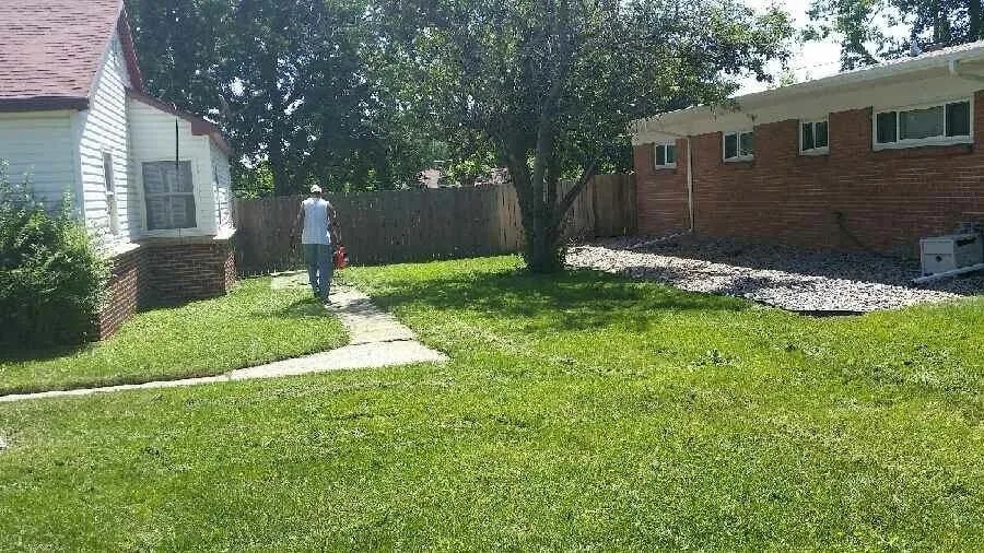 Top-rated yard maintenance in Centennial, CO - Trisona Lawn Care