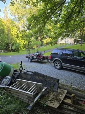 Tristen's Mowing Services Logo