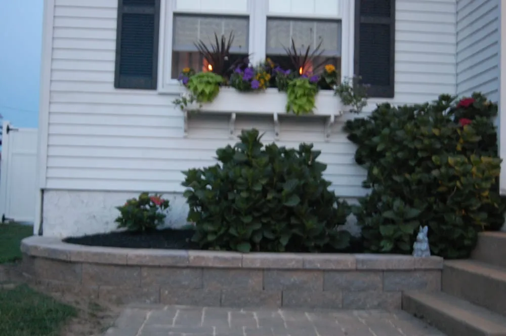 Affordable outdoor landscaping experts serving Trevose, PA - Trommer Landscapes and Contracting