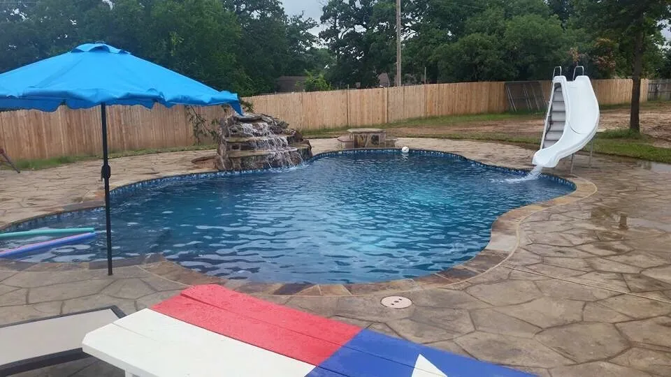 Professional garden landscaping experts serving Arlington, TX - Tropical Depot