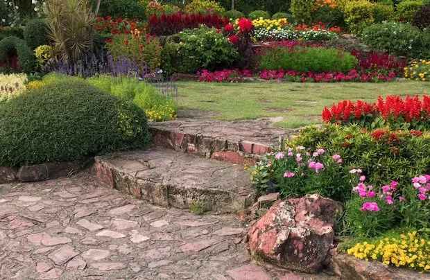 Expert residential landscaping in North Port, FL by Tropical Greenscape