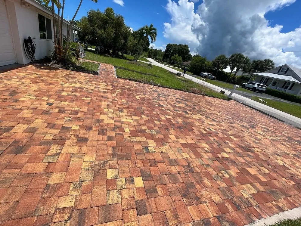 Expert outdoor landscaping experts serving Vero Beach, FL - Tropical Hardscapes