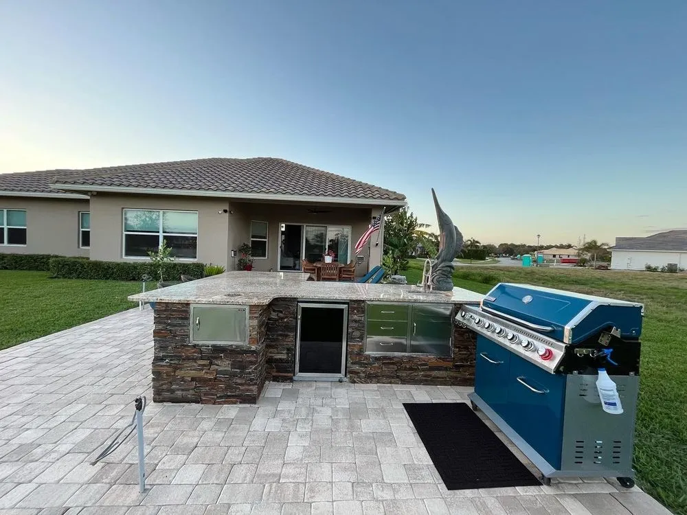 Reliable yard cleanup service experts serving Vero Beach, FL - Tropical Hardscapes