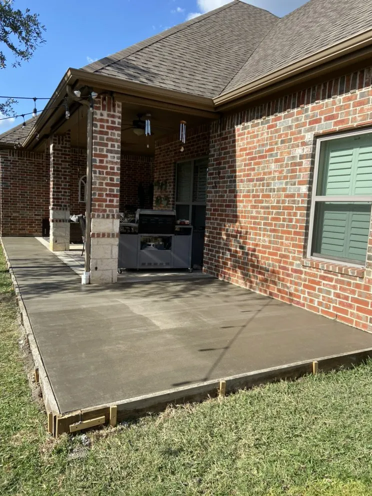 Top-rated yard cleanup service in Fort Worth, TX by Tropical Landscaping