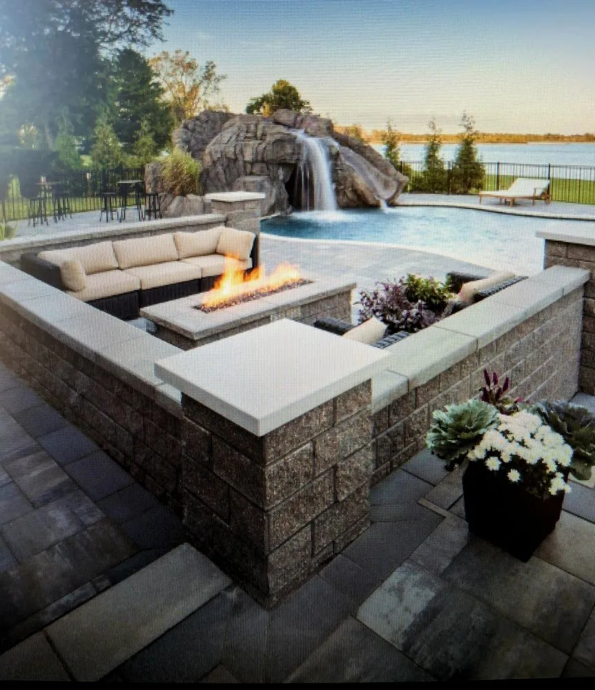 Custom yard maintenance in Jupiter, FL - Tropical Landscaping