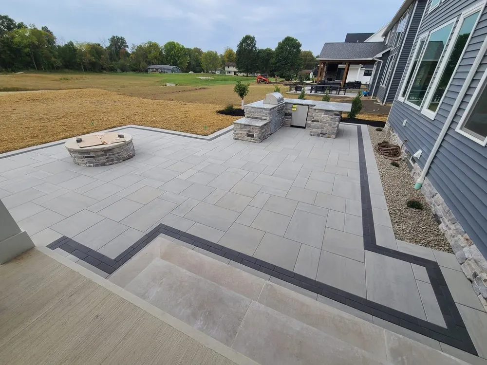 Affordable outdoor landscaping experts serving Lorain, OH - Tropical Landscaping