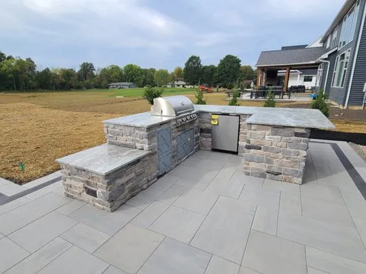 Tropical Landscaping Logo