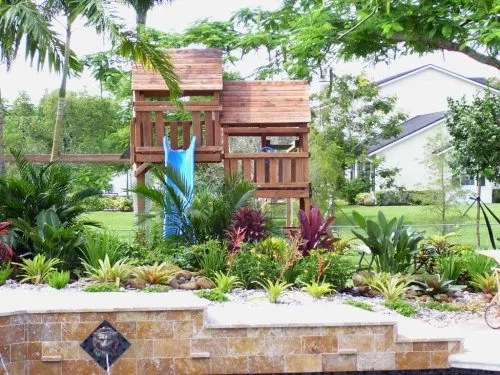 Professional yard cleanup service with custom design across Cooper City, FL - Tropical View Landscape