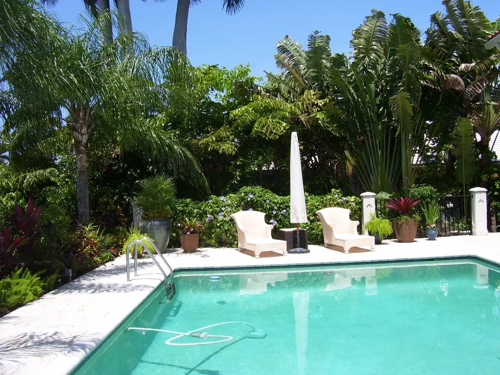 Top-rated lawn care service for year-round maintenance in Cooper City, FL by Tropical View Landscape