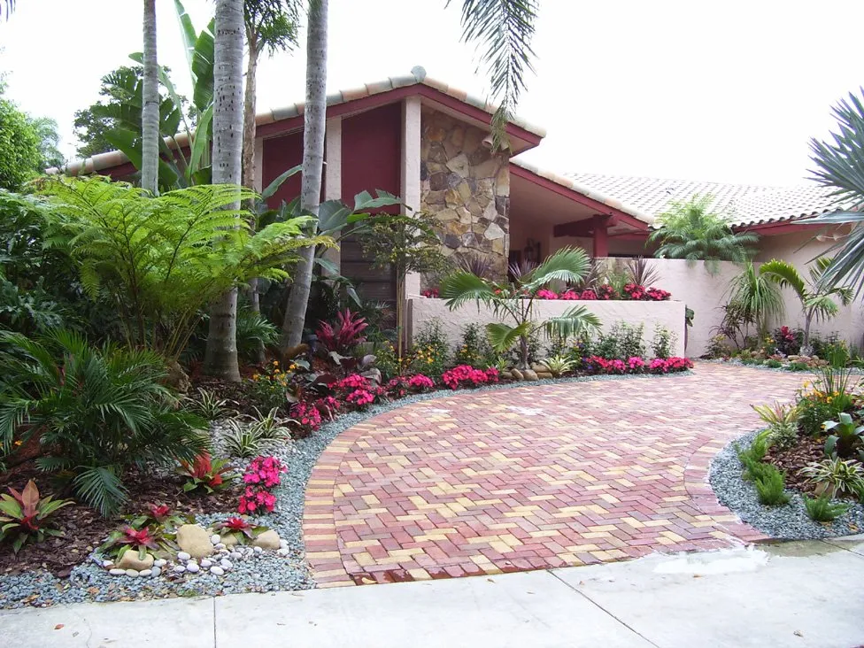 Affordable garden landscaping in Cooper City, FL - Tropical View Landscape
