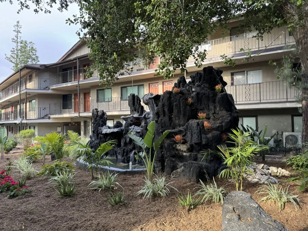 Custom garden landscaping experts serving San Pedro, CA - Tropicana Landscape