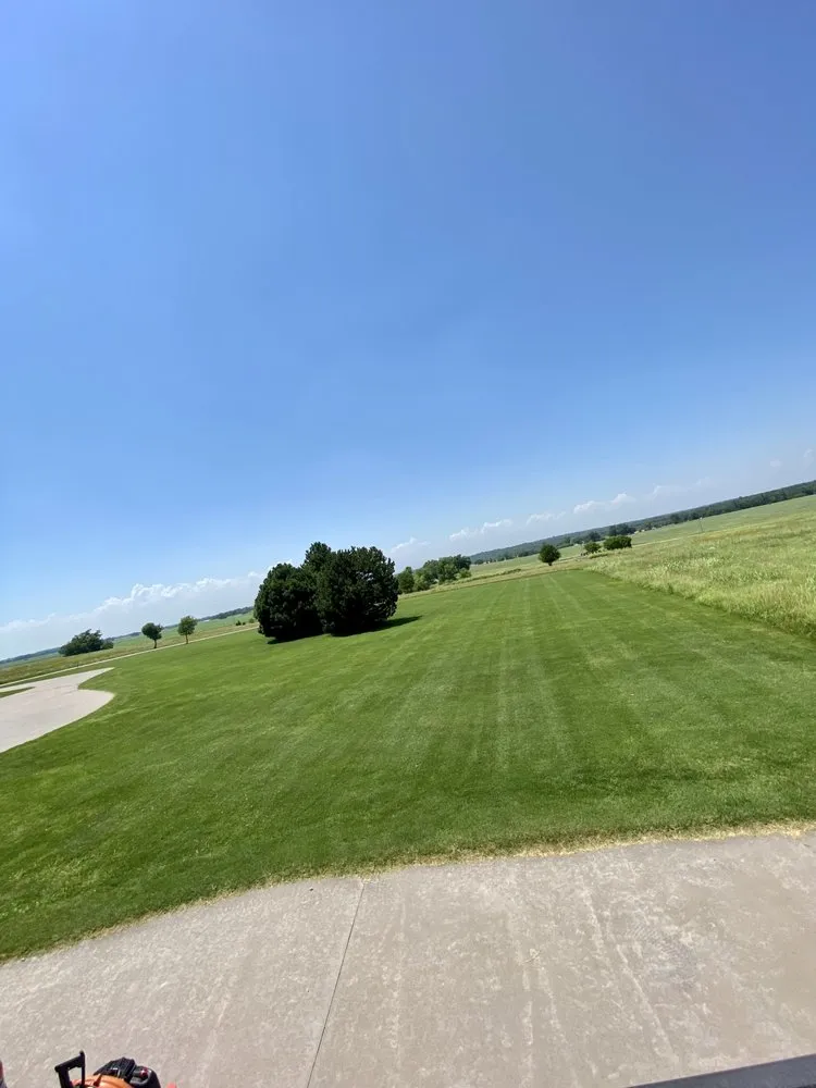 Reliable lawn care service in Stillwater, OK - Tropics Mowing