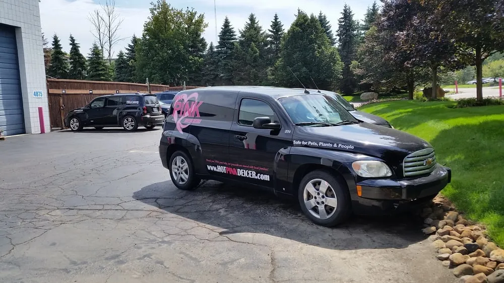 Local garden landscaping experts serving Wixom, MI - Troy Clogg Landscape Associates