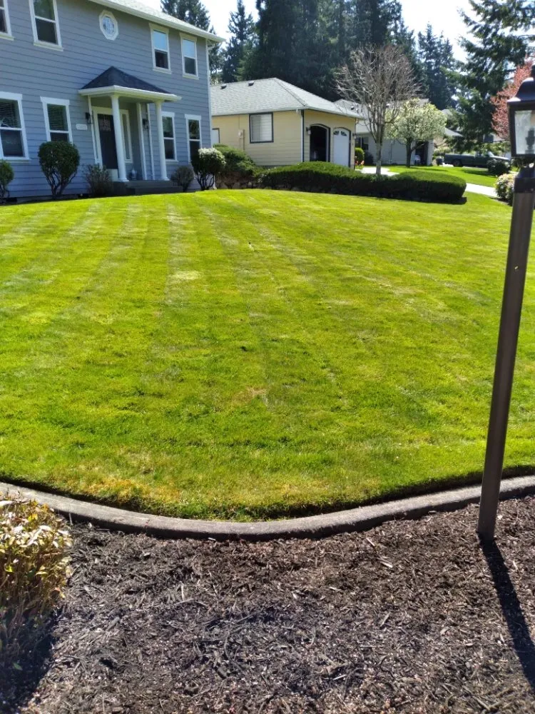 Reliable garden landscaping near you in Spanaway, WA by Troys Lawn & Maintence