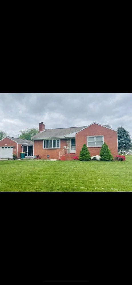 Local residential landscaping in Pittsburgh, PA by Trpcic Landscaping & Home Improvements