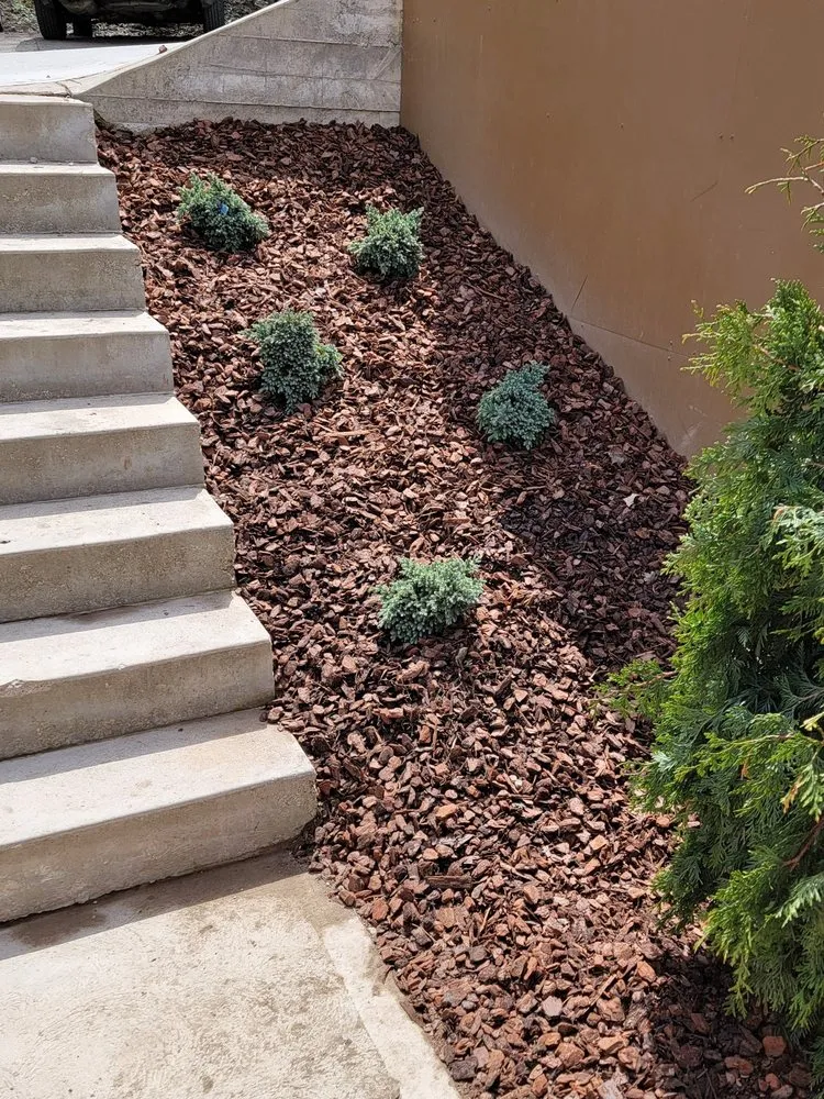 Local landscaping services in Pittsburgh, PA by Trpcic Landscaping & Home Improvements