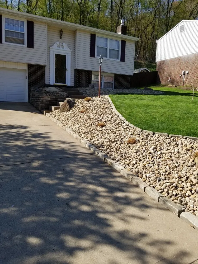 Custom lawn care service in Pittsburgh, PA - Trpcic Landscaping & Home Improvements