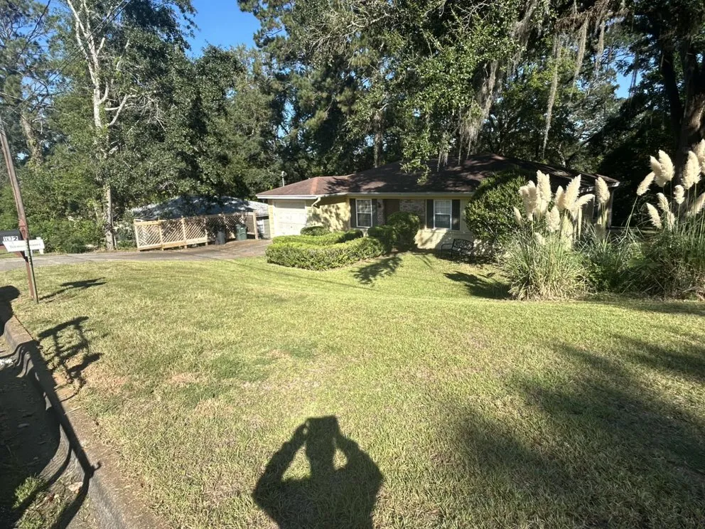 Local outdoor landscaping in Tallahassee, FL - TRT Lawn Service