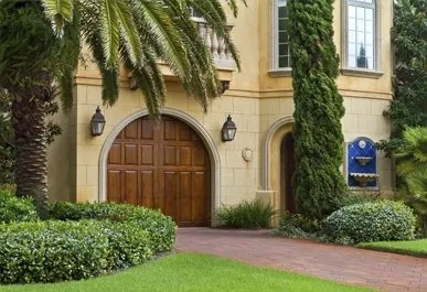 Local landscaping services experts serving Pompano Beach, FL - Tru Colors Grounds Care