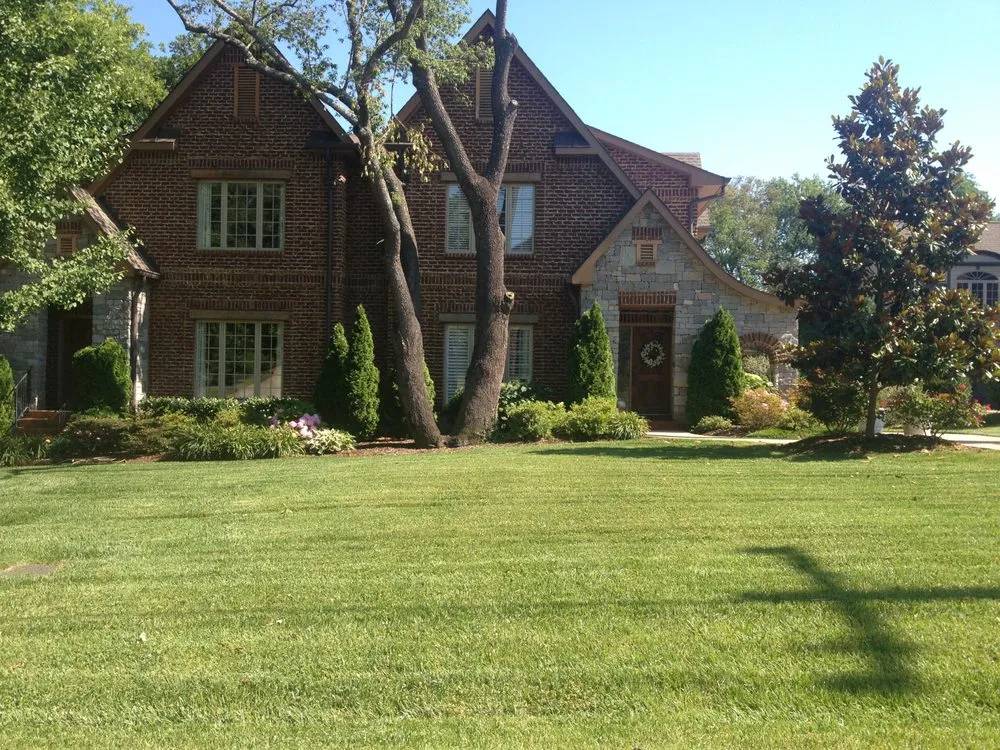Affordable yard cleanup service in Nashville, TN by Tru Cut Lawn & Landscaping