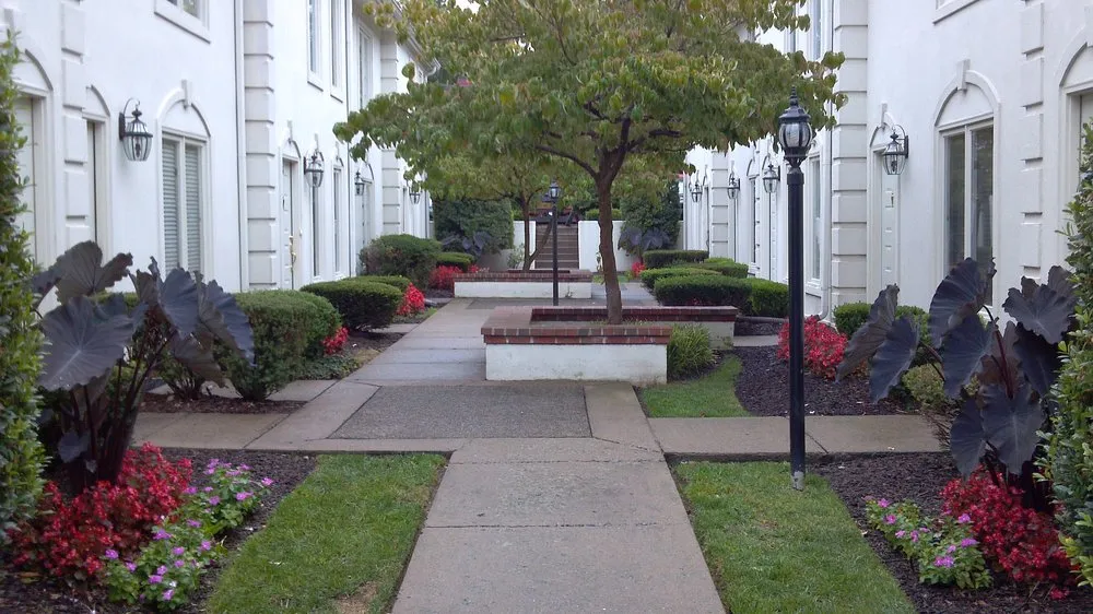 Trusted garden landscaping in Nashville, TN by Tru Cut Lawn & Landscaping