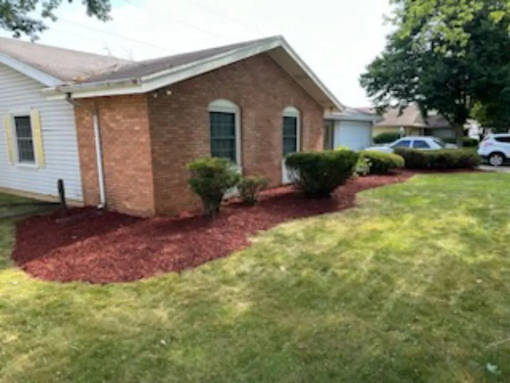 Reliable yard cleanup service in Fort Wayne, IN - Trucare Management