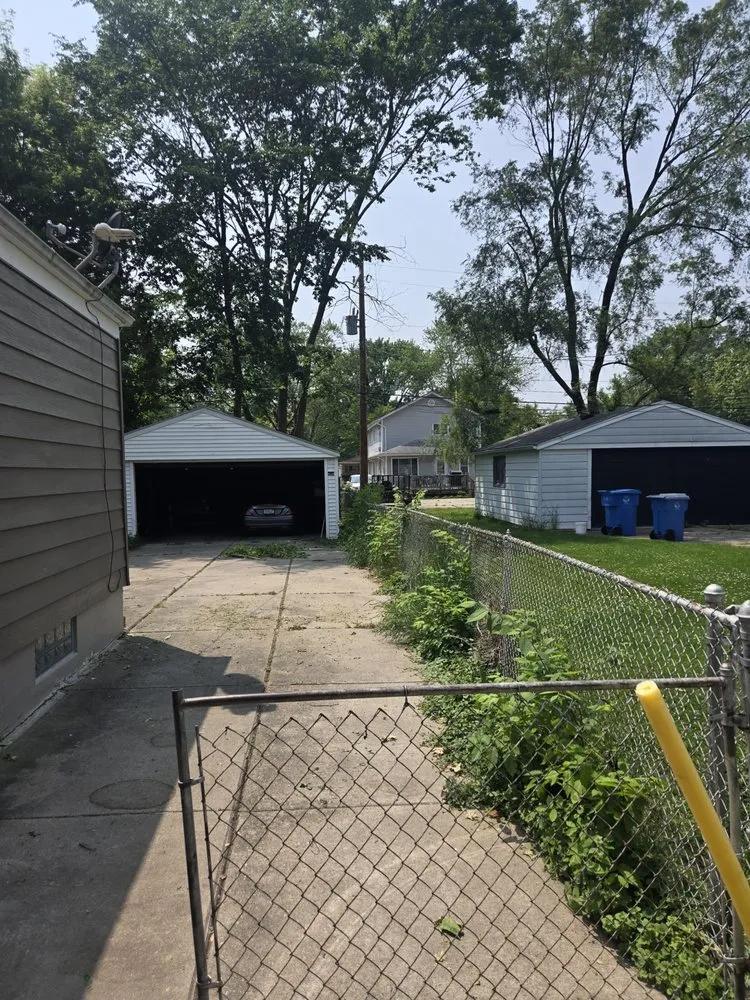 Local landscaping services experts serving Dearborn Heights, MI - True Care lawn services