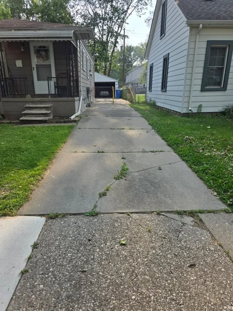 Affordable yard cleanup service experts serving Dearborn Heights, MI - True Care lawn services