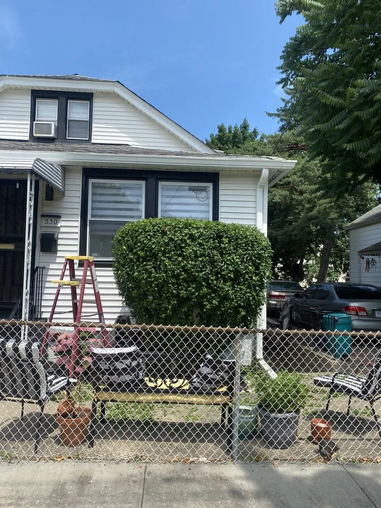 Affordable lawn mowing service experts serving North White Plains, NY - True Heart Construction And Project Management